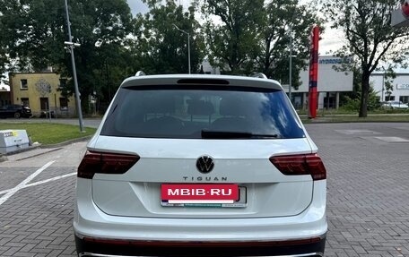 Volkswagen Tiguan II, 2023 год, 2 720 000 рублей, 5 фотография