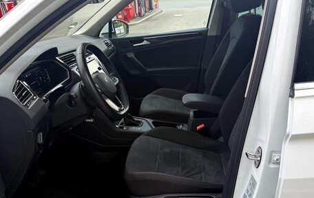 Volkswagen Tiguan II, 2023 год, 2 720 000 рублей, 13 фотография