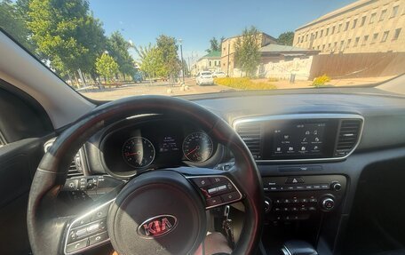 KIA Sportage IV рестайлинг, 2018 год, 2 250 000 рублей, 6 фотография