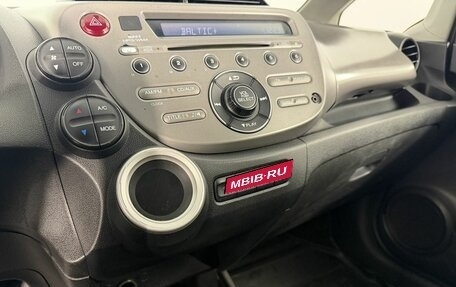 Honda Jazz II рестайлинг, 2009 год, 590 000 рублей, 15 фотография