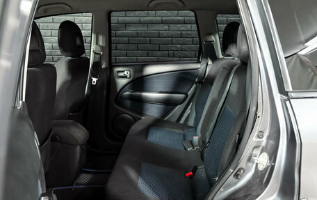 Mitsubishi Outlander III рестайлинг 3, 2006 год, 750 000 рублей, 16 фотография