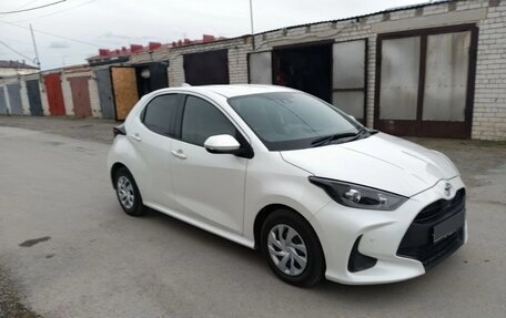 Toyota Yaris, 2020 год, 1 200 000 рублей, 12 фотография