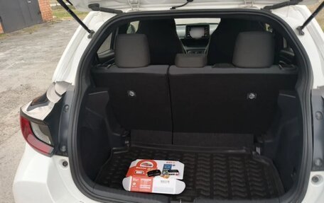 Toyota Yaris, 2020 год, 1 200 000 рублей, 15 фотография