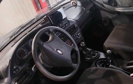 Chevrolet Niva I рестайлинг, 2003 год, 315 000 рублей, 2 фотография