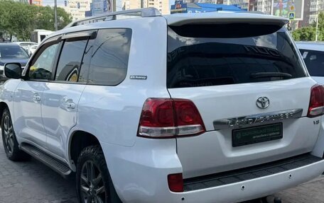 Toyota Land Cruiser 200, 2011 год, 2 689 000 рублей, 8 фотография
