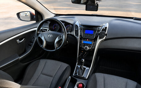 Hyundai i30 II рестайлинг, 2015 год, 1 086 000 рублей, 12 фотография