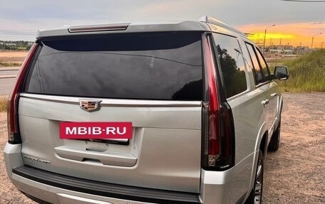 Cadillac Escalade IV, 2016 год, 4 000 000 рублей, 30 фотография