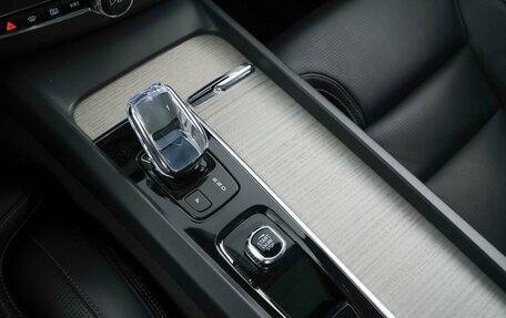 Volvo XC60 II, 2021 год, 3 997 055 рублей, 19 фотография