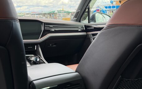 Volkswagen Touareg III, 2019 год, 6 400 000 рублей, 12 фотография