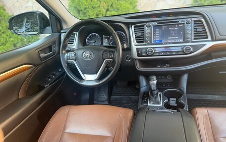 Toyota Highlander III, 2019 год, 4 100 000 рублей, 11 фотография