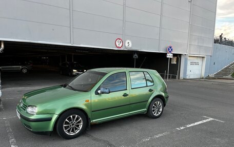 Volkswagen Golf IV, 1998 год, 170 000 рублей, 2 фотография