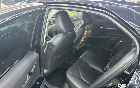 Toyota Camry, 2020 год, 2 800 000 рублей, 10 фотография
