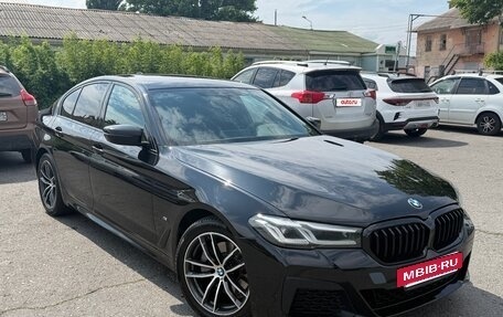 BMW 5 серия, 2020 год, 3 200 000 рублей, 2 фотография