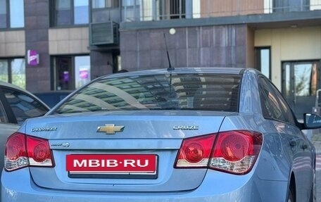 Chevrolet Cruze II, 2010 год, 870 000 рублей, 2 фотография