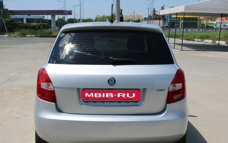 Skoda Fabia II, 2011 год, 249 000 рублей, 3 фотография