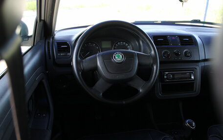 Skoda Fabia II, 2011 год, 249 000 рублей, 23 фотография