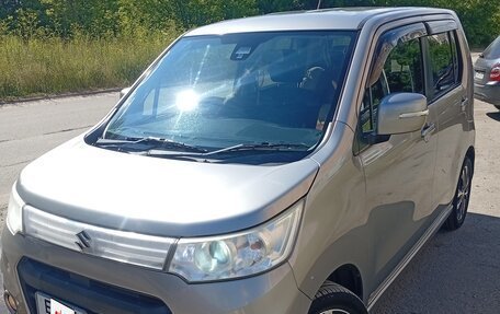 Suzuki Wagon R V, 2013 год, 700 000 рублей, 1 фотография