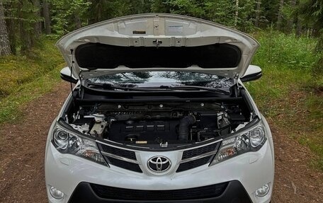 Toyota RAV4, 2014 год, 1 590 000 рублей, 9 фотография
