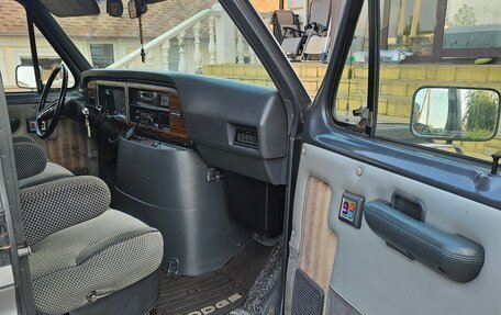 Ford Econoline III, 1987 год, 1 050 000 рублей, 12 фотография