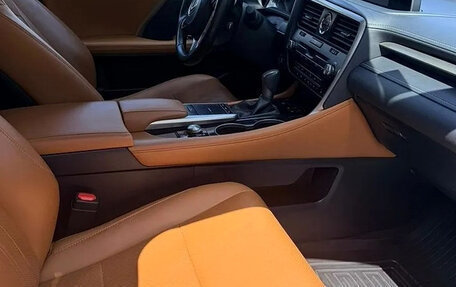 Lexus RX IV рестайлинг, 2021 год, 4 950 000 рублей, 8 фотография