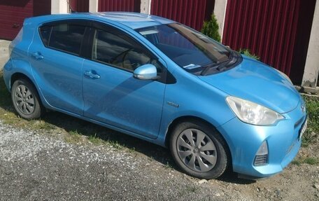 Toyota Aqua I, 2013 год, 850 000 рублей, 4 фотография