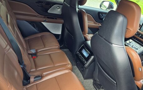 Lincoln Aviator II, 2022 год, 6 400 000 рублей, 9 фотография