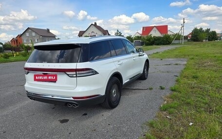 Lincoln Aviator II, 2022 год, 6 400 000 рублей, 4 фотография