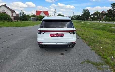 Lincoln Aviator II, 2022 год, 6 400 000 рублей, 7 фотография