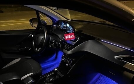 Peugeot 2008 II, 2014 год, 800 000 рублей, 5 фотография