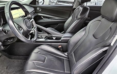 Hyundai Avante, 2023 год, 1 690 000 рублей, 16 фотография