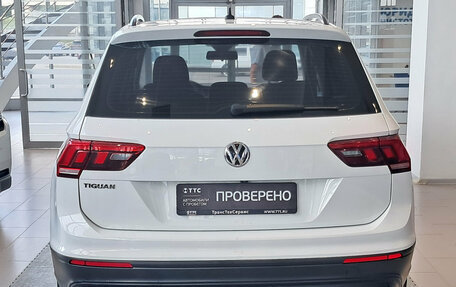 Volkswagen Tiguan II, 2020 год, 2 664 000 рублей, 7 фотография