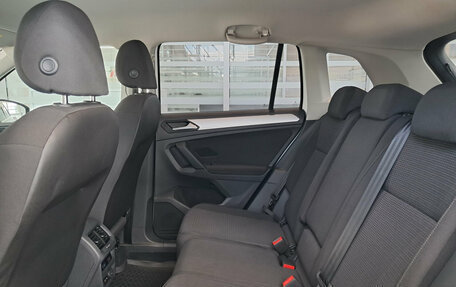 Volkswagen Tiguan II, 2020 год, 2 664 000 рублей, 15 фотография