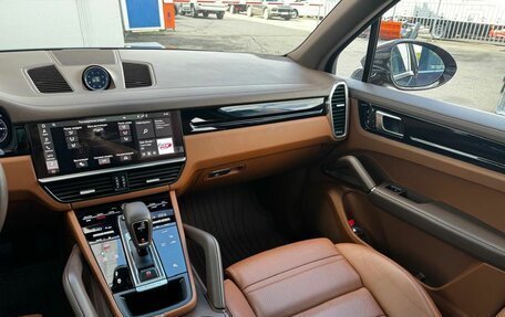 Porsche Cayenne III, 2021 год, 11 350 000 рублей, 16 фотография