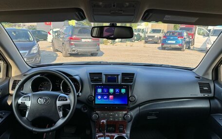 Toyota Highlander III, 2012 год, 1 699 000 рублей, 12 фотография