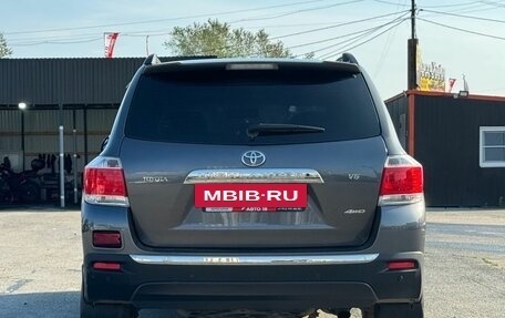 Toyota Highlander III, 2012 год, 1 699 000 рублей, 6 фотография
