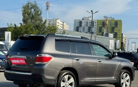 Toyota Highlander III, 2012 год, 1 699 000 рублей, 7 фотография