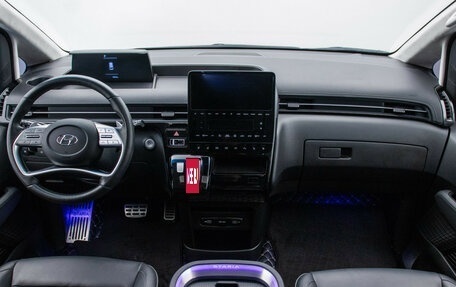 Hyundai Staria, 2022 год, 5 127 000 рублей, 12 фотография