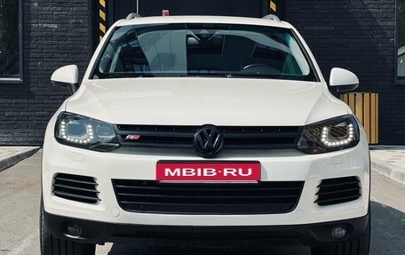 Volkswagen Touareg III, 2010 год, 1 850 000 рублей, 3 фотография