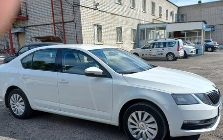 Skoda Octavia, 2018 год, 1 680 000 рублей, 10 фотография