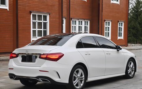 Mercedes-Benz A-Класс, 2023 год, 1 990 000 рублей, 6 фотография