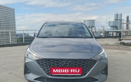 Hyundai Solaris II рестайлинг, 2020 год, 1 399 000 рублей, 2 фотография