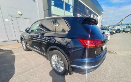 Volkswagen Touareg III, 2020 год, 4 668 000 рублей, 3 фотография