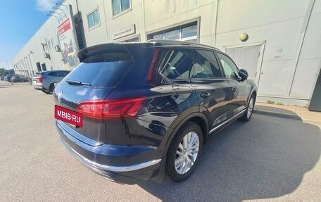 Volkswagen Touareg III, 2020 год, 4 668 000 рублей, 2 фотография