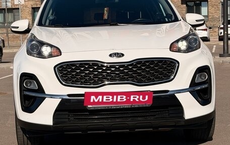 KIA Sportage IV рестайлинг, 2018 год, 1 900 000 рублей, 4 фотография