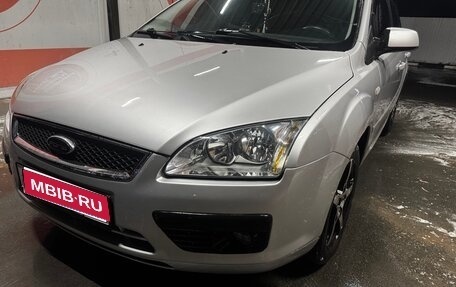 Ford Focus II рестайлинг, 2005 год, 450 000 рублей, 1 фотография