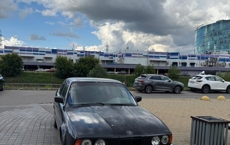 BMW 5 серия, 1990 год, 225 000 рублей, 1 фотография