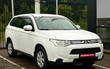 Mitsubishi Outlander III рестайлинг 3, 2013 год, 1 489 000 рублей, 1 фотография