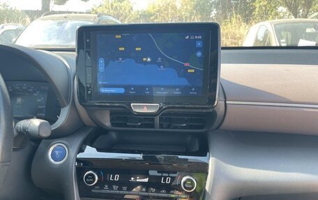 Toyota Yaris Cross, 2022 год, 1 450 000 рублей, 4 фотография