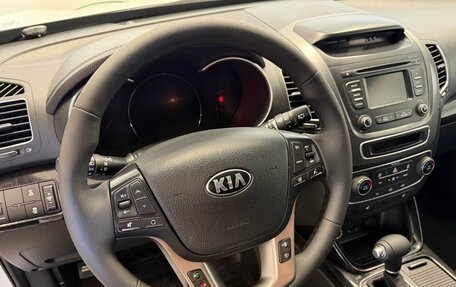 KIA Sorento II рестайлинг, 2013 год, 1 565 000 рублей, 19 фотография