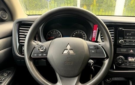 Mitsubishi Outlander III рестайлинг 3, 2013 год, 1 489 000 рублей, 12 фотография